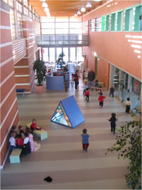 La "piazza" dell'Asilo nido Nilde Iotti