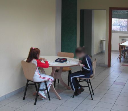 postazione di lavoro nel corridoio