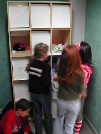 angolo guardaroba in aula