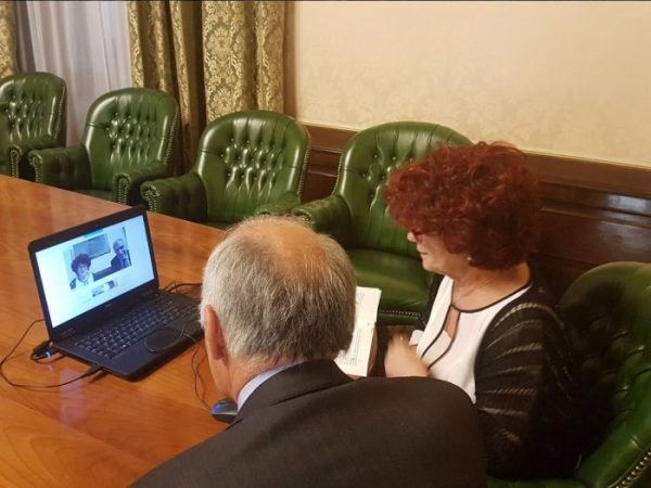 Avanguardie Educative, la Ministra Fedeli incontra in chat 500 docenti e dirigenti